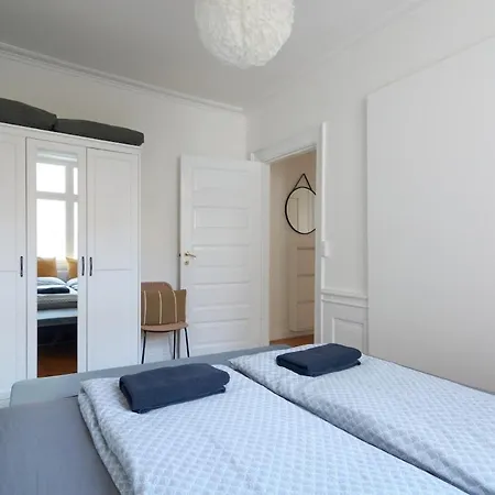 Spacious Danish Design Downtown Appartamento *
